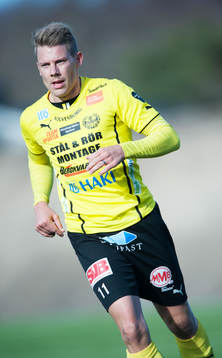 Mjällbys Patrik Ingelsten i matchen i Svenska Cupen mellan