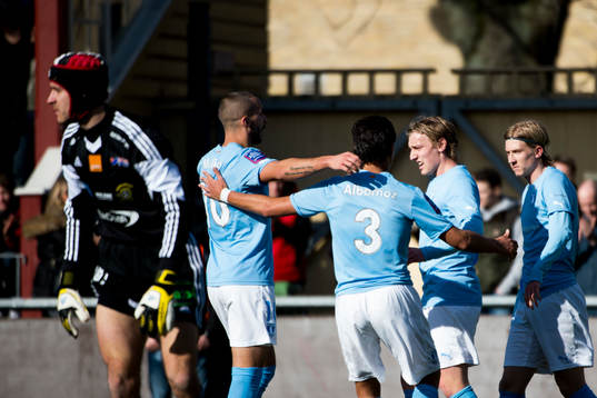 Malmö FF firar Simon Kroon