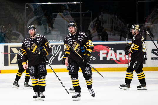 s Fredrik Svensson (v) , Per Svensson och Michael Nylander