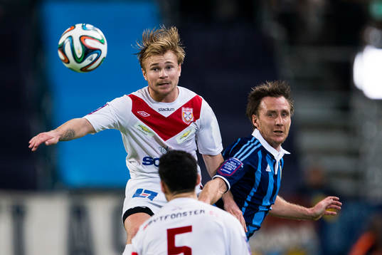 Assyriskas Christopher Brandeborn i en nickduell med