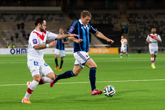 Assyriskas Levon Pachajyan jagar Djurgårdens Stefan