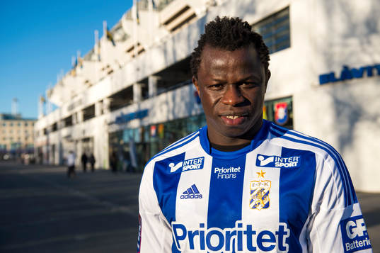 IFK Göteborg presenterar nyförvärvet Malick Mané på en
