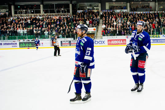 Karlskogas Fredrik Höggren och Fredrik Ericsson deppar
