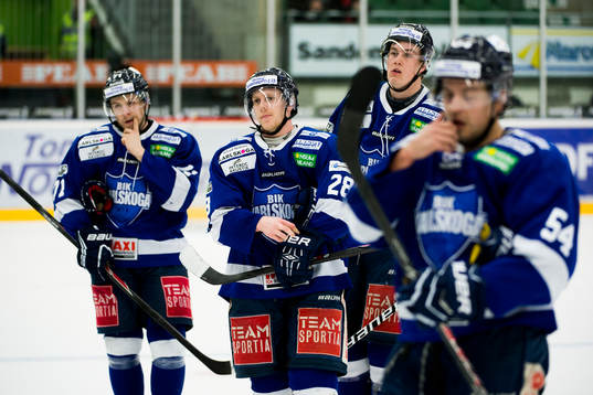 Karlskogas Niklas Roest (m) deppar