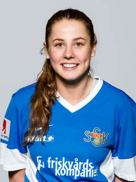 Damfotbollsspelaren Olivia Holm, Sunnanå