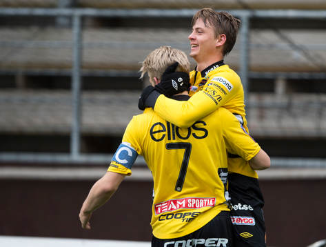 Elfsborgs Simon Hedlund jublar