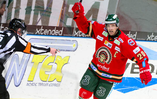 Jubel hos Frölundas Joel Lundqvist