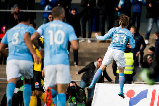 Malmös Emil Forsberg jublar