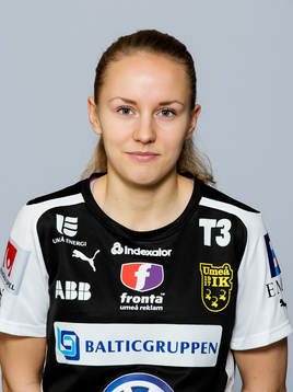Damfotbollsspelaren Linnéa Åberg, Umeå IK