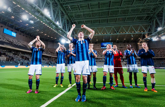 Djurgårdens spelare, med Emil Bergström i spetsen jublar