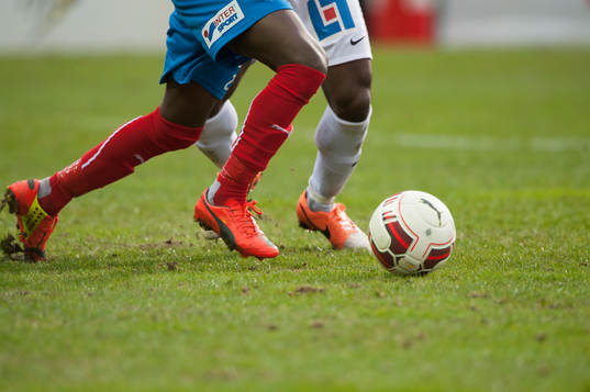 Fot, fötter, fotbollsskor (Puma) i matchen i Svenska Cupen