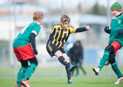 Hässleholms Elliott Nilsson i DM-matchen i fotboll för