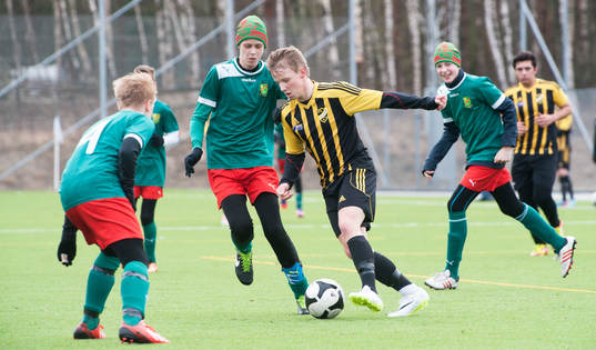 IFK Hässleholms Amel Crnalic i DM-matchen i fotboll för