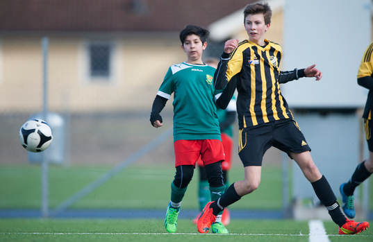 IFK Hässleholms Axel Nord i DM-matchen i fotboll för