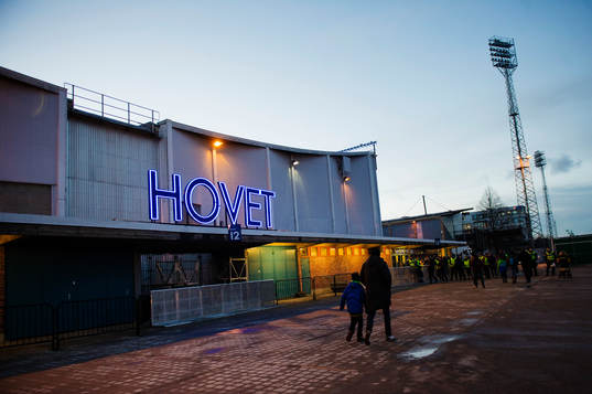 Hovet innan ishockeymatchen i kvalserien till SHL mellan