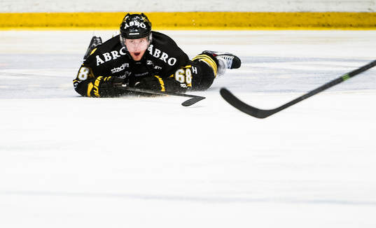 s Victor Ahlström