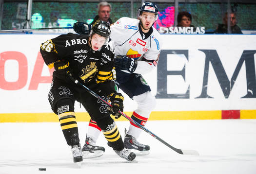 s Mattias Janmark och Djurgårdens  Joakim Hagelin