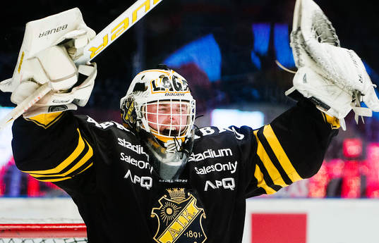 s Daniel Larsson jublar