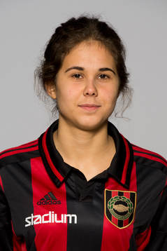 Damfotbollsspelaren Julia Olsson, Brommapojkarna