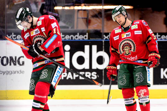 Frölundas John Klingberg och Nicklas Lasu deppar