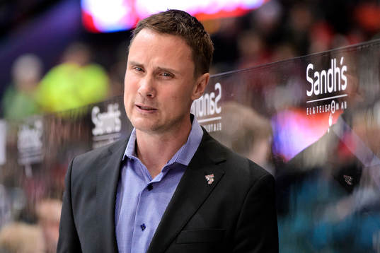 Frölundas tränare Roger Rönnberg deppar