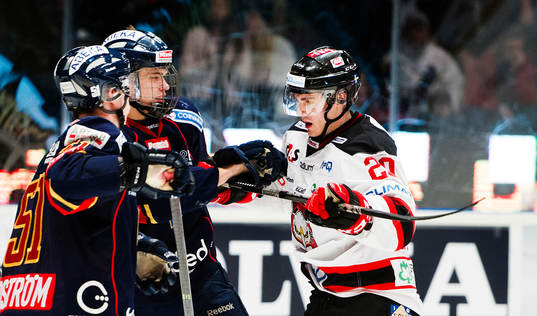 Djurgårdens David Lidström och Andreas Englund i bråk