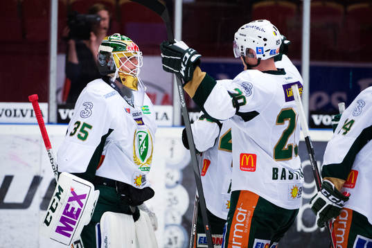 Färjestads målvakt Fredrik Pettersson-Wentzel och Anders