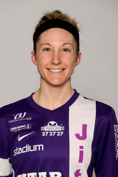 Damfotbollsspelaren Robyn Decker, Jitex