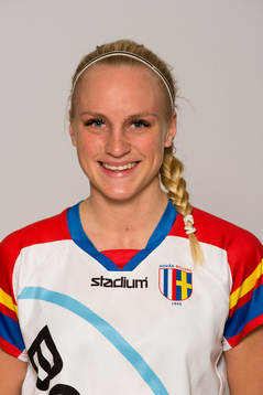 Damfotbollsspelaren Pernilla Milton, Hovås/Billdal