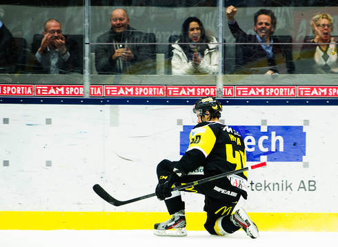 Västerås Tomas Hyka jublar