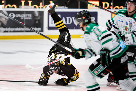 s Per Svensson flyger