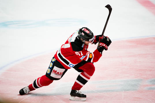 Malmö Redhawks Tobias Ericsson jublar