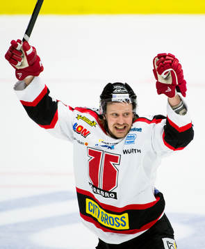 Örebros Marcus Weinstock jublar