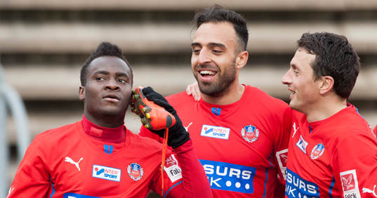 Helsingborgs David Accam har gjort 1-1 och presenterar en