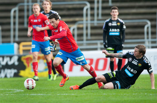 Helsingborgs Ardian Gashi  i matchen i Svenska Cupen mellan