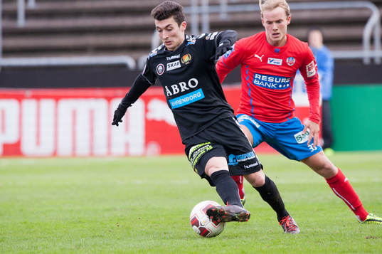 Gais Petrit Zhubi och Herlsingborgs Daniel Svensson i