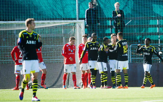 AIKs spelare jublar