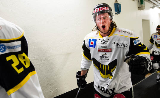 Västerås Marcus Jonsson  jublar