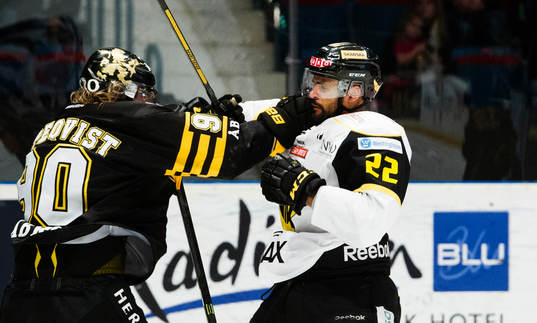 s Christopher Aspeqvist  och Västerås Kenndal McArdle  i
