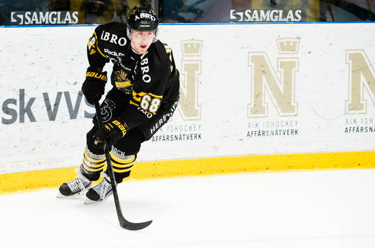 s Victor Ahlström