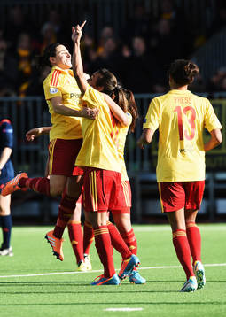 Tyresös Malin Diaz  och Marta Viera Da Silva jublar