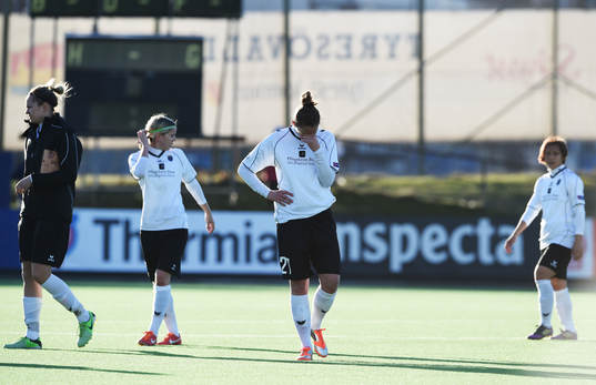 Neulengbachs Lucie Harsanyova gråter