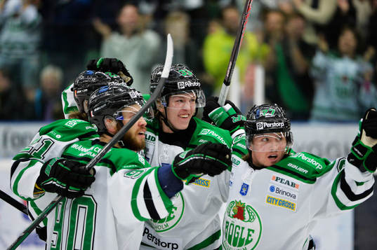 Rögles Emil Molin jublar