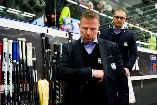 Malmö Redhawks tränare Mats Lusth deppar