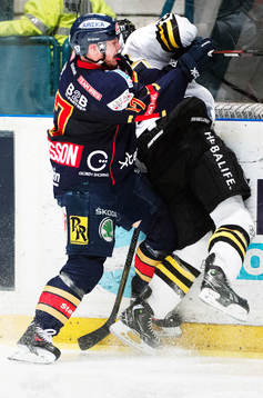 s Jordan Hendry