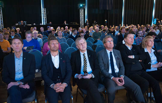 Förbundskaptenerna Marcus Allbäck och Erik Hamrén på