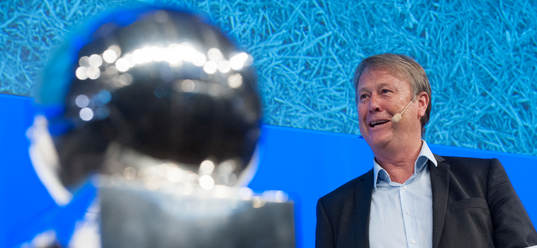 s tränare Åge Hareide och Markus Rosenberg och Lennart