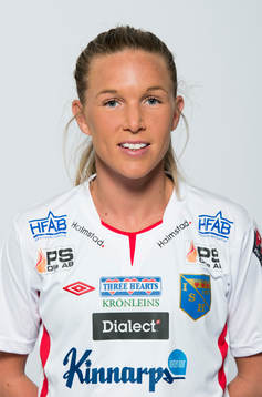 Damfotbollsspelaren Emma Krantz, Halmia