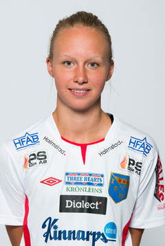 Damfotbollsspelaren Julia Arvidsson, Halmia