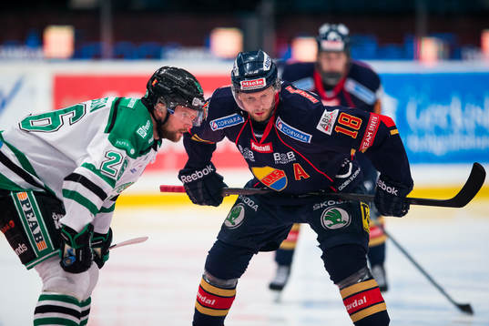 Rögles Jakob Johansson och Djurgårdens Michael Holmqvist